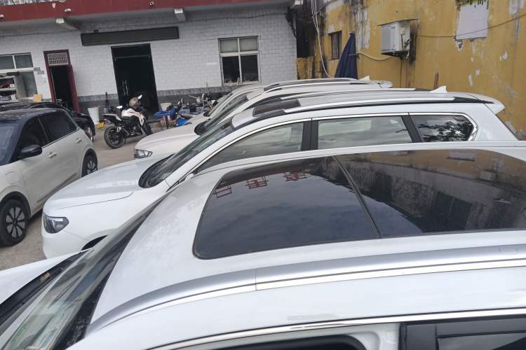 Used Geely Auto Emgrand X7 Sport 2020 1.8TD DCT Two-Wheel Drive Smart Connect 4G-Enabled Version