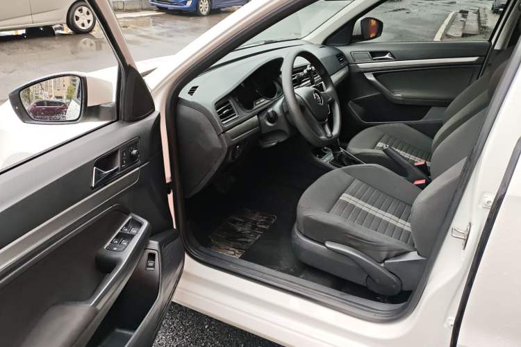 Used Volkswagen Lavida 2019 Lavida Start 1.5L Automatic Trendy Version China VI Standard