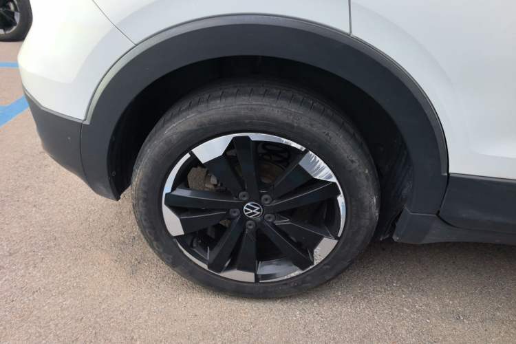 Used Volkswagen Tacqua 2023 200TSI DSG Joy-Connect Edition