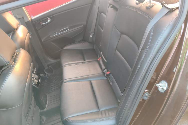 Used Kia K4 2014 1.8L Automatic DLX
