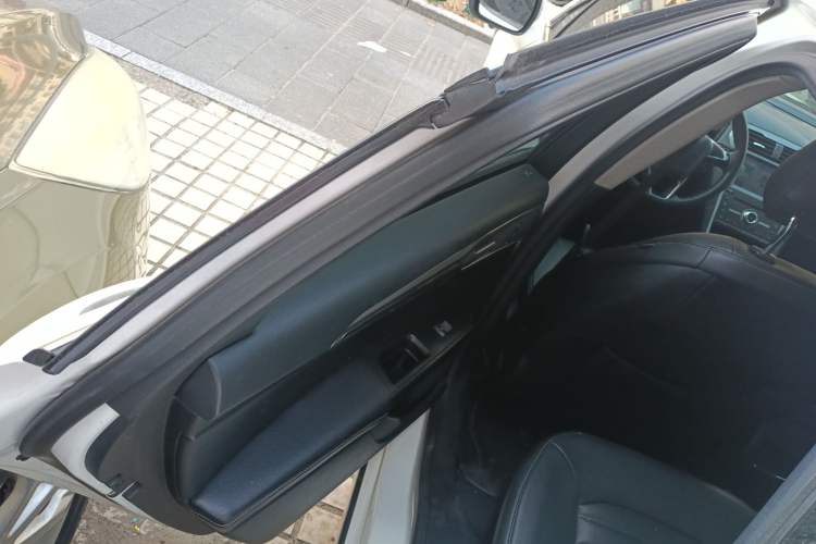 Used Ford Mondeo 2018 EcoBoost 180 Smart Control Fashion Model China VI Standard