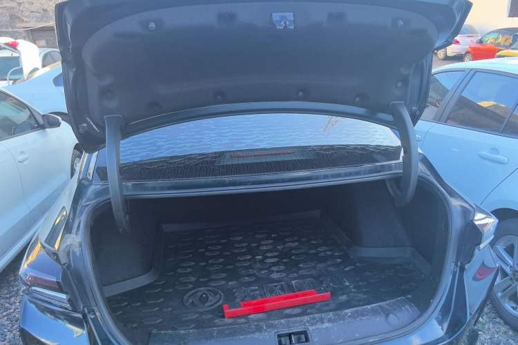 Used Dongfeng Aeolus Yixuan MAX 2021 1.5T Ultra-Stylish Trendsetter Edition