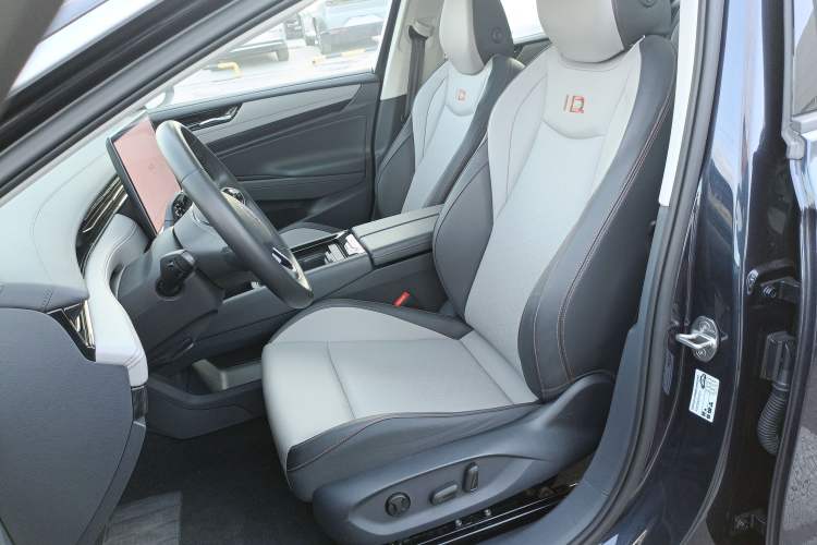 Used Volkswagen ID.7 VIZZION 2024 AIR model
