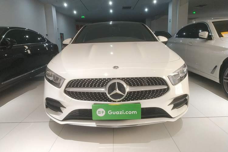 Used Mercedes-Benz A-Class 2022 Revised Version A 200 L Sport Sedan Fashionable Style