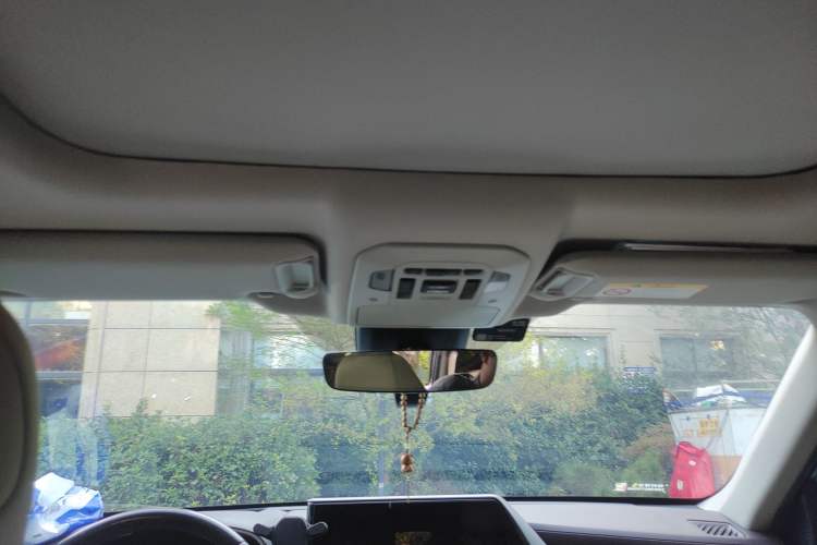 Used Toyota Highlander 2022 Dual-Engine 2.5L Four-Wheel Drive Prestige Version 7 Seats
