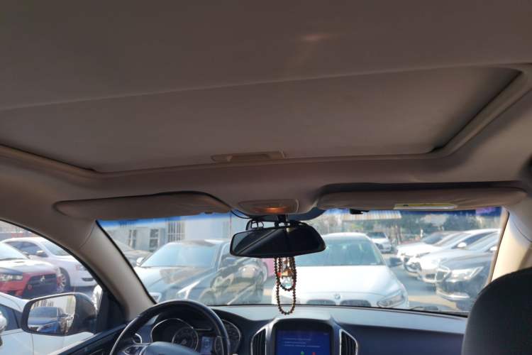 Used Baojun 560 2016 1.8L iAMT Luxury Model