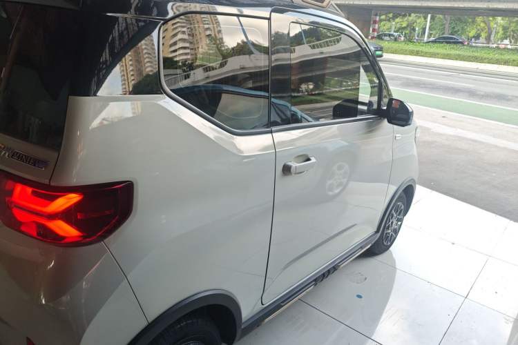 Used Wuling Hongguang MINIEV 2022 GAMEBOY 200km Gaming Edition with Lithium Iron Phosphate
