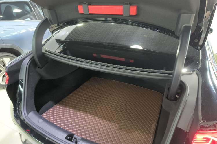 Used BYD Han 2024 EV Glory Edition 506KM Front-Wheel-Drive Premium Model
