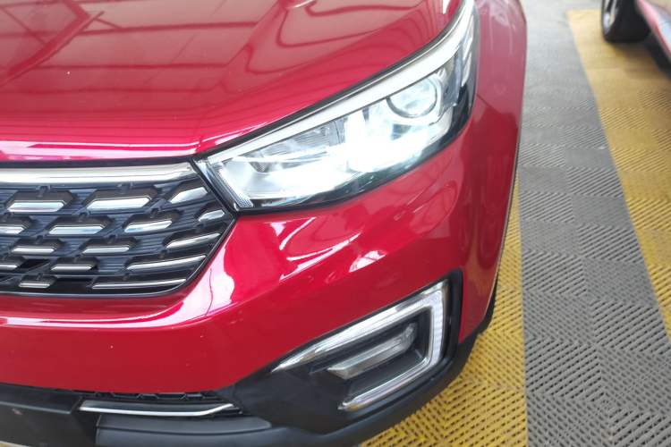 Used Changan CS55 2018 1.5T Automatic Colorful Edition China V Standard
