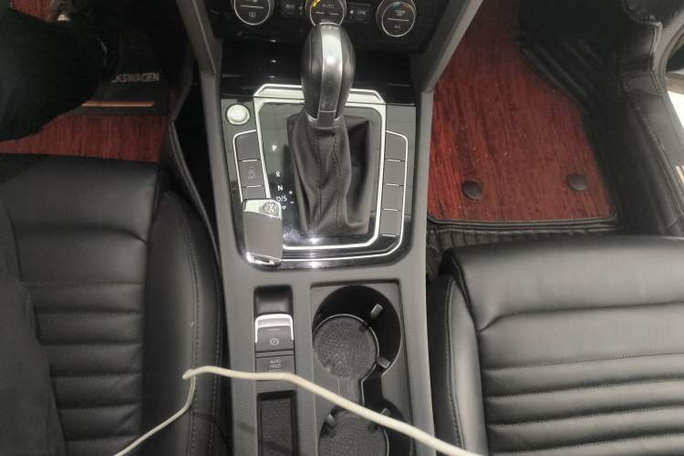 Used Volkswagen Magotan 2019 330TSI DSG Luxury Model China V Standard
