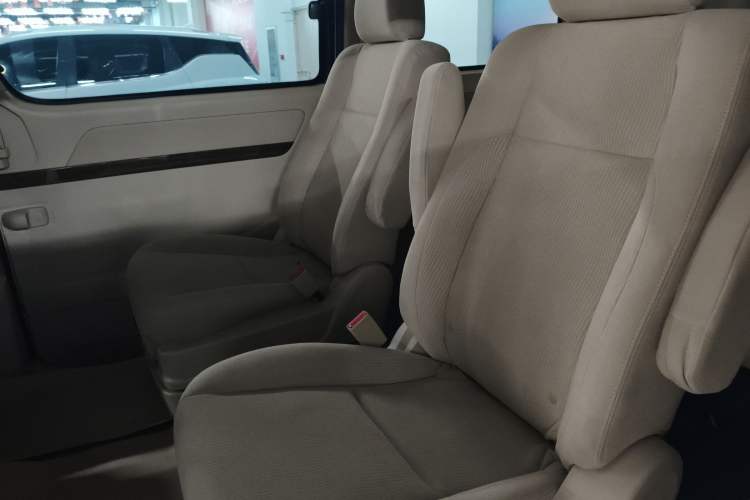 Used Jinbei Grace 2016 2.0L Classic Edition Luxury Short-Wheelbase 7-Seater
