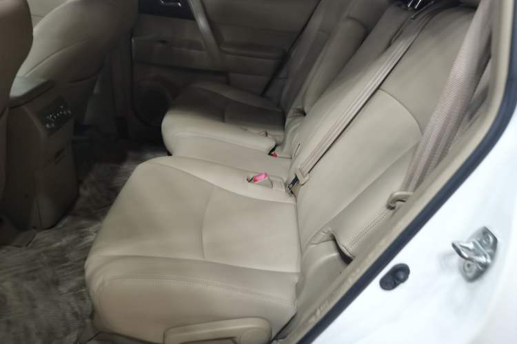 Used Toyota Highlander 2012 2.7L Two-Wheel Drive 7-Seater Elite Edition
