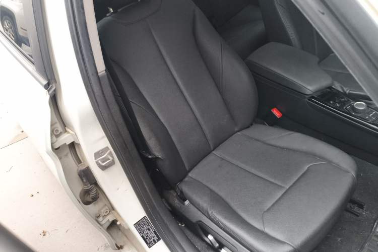 Used BMW 3 Series 2016 316i Fashion Model
