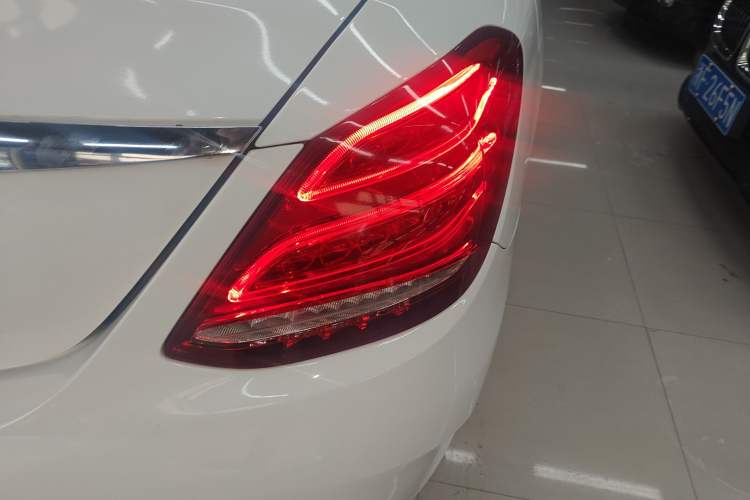 Used Mercedes-Benz C-Class 2016 C 200 L Sport Edition
