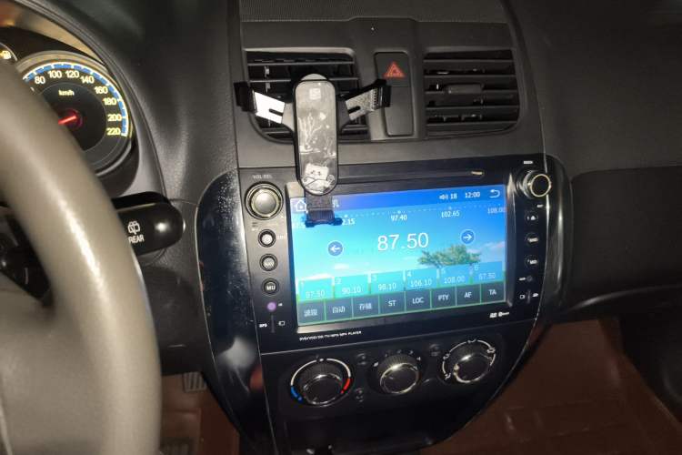 Used Suzuki SX4 2013 1.6L Automatic CoolRide Model