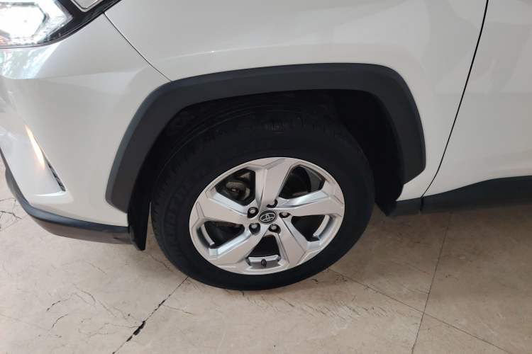 Used Toyota RAV4 2020 2.0L CVT 4x4 Trend Edition
