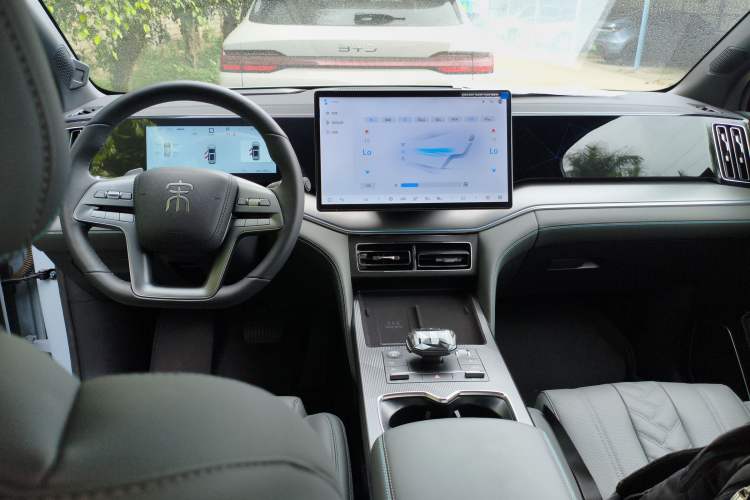 Used BYD Song L DM-i 2025 Intelligent Driving Version 160 km Beyond-Range Type