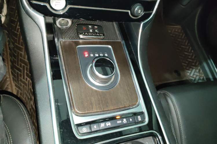 Used Jaguar XFL 2018 XFL 2.0T 200PS Elite Edition
