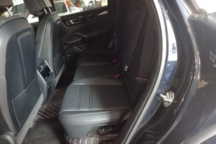 Used Porsche Cayenne E-Hybrid 2021 Cayenne E-Hybrid 2.0T