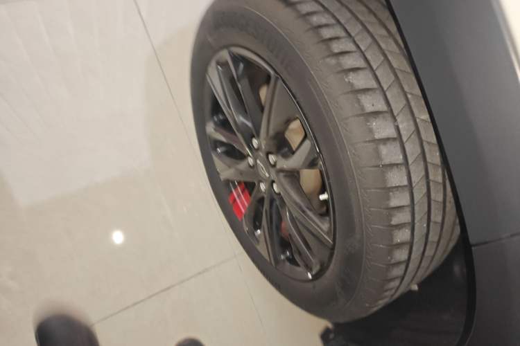 Used Chevrolet Trax 2019 Redline 335T CVT Trendy Version China VI Standard
