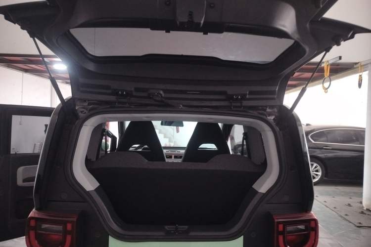 Used Chery QQ Ice Cream 2022 120km Conical Shape Lithium Iron Phosphate
