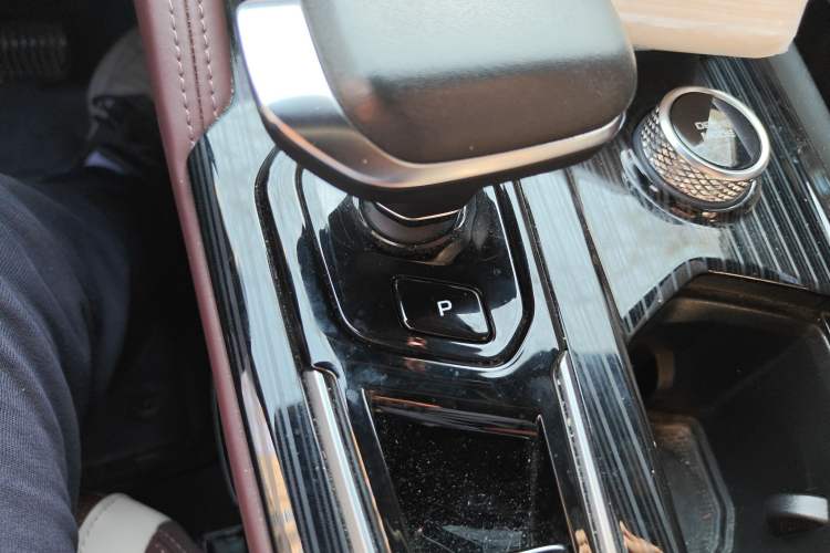 Used Geely Auto Monjaro L 2021 2.0TD DCT EVO Two-Wheel Drive Prestige Version
