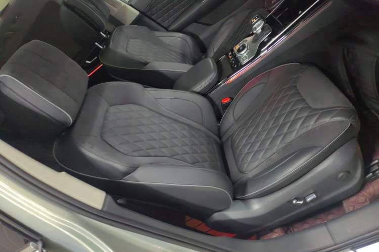 Used Hongqi HS5 2019 2.0T Smart Connect Flagship All-Wheel-Drive Version
