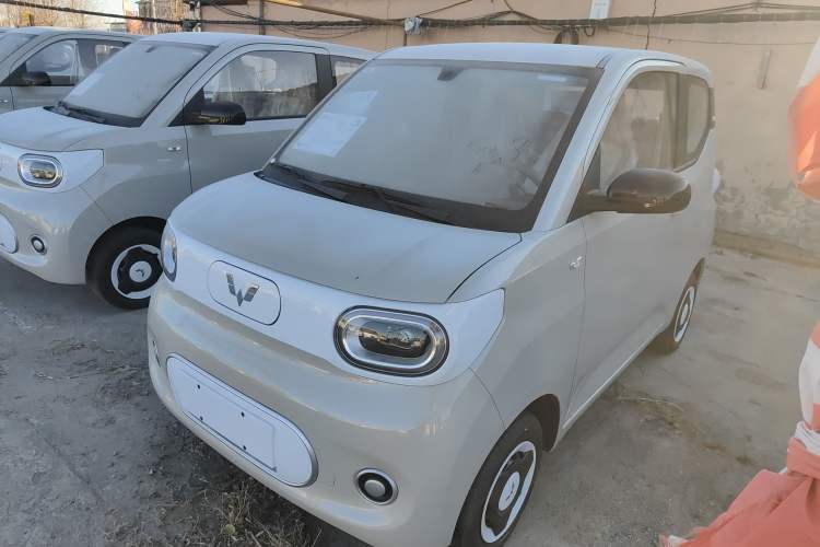 Used Wuling Hongguang MINIEV 2024 3rd Generation 215km Youth Edition

