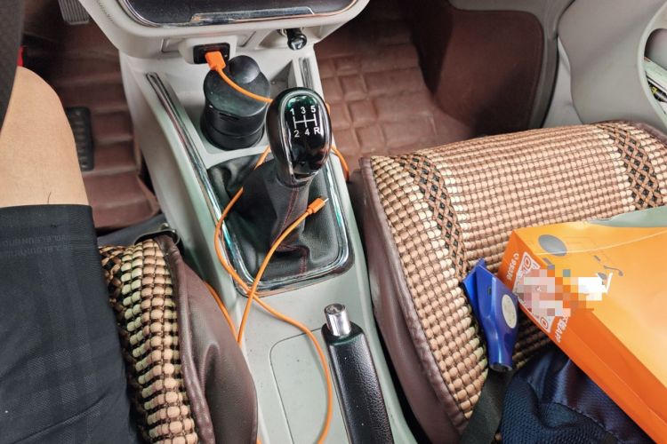 Used Jinbei New Hiace S 2022 1.5L Wealth Edition Air-Conditioner-Free Truck China VI Standard SWC15M
