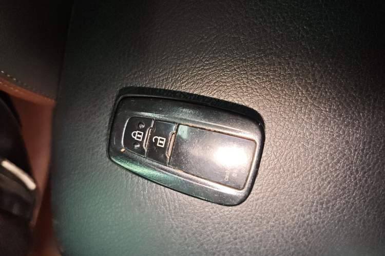 Used Toyota Prado 2018 3.5L Automatic TX-L with Rear-Mounted Spare Tire
