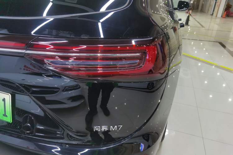 Used Hima AITO M7 2024 1.5T Rear-Drive Plus Version 5 Seats
