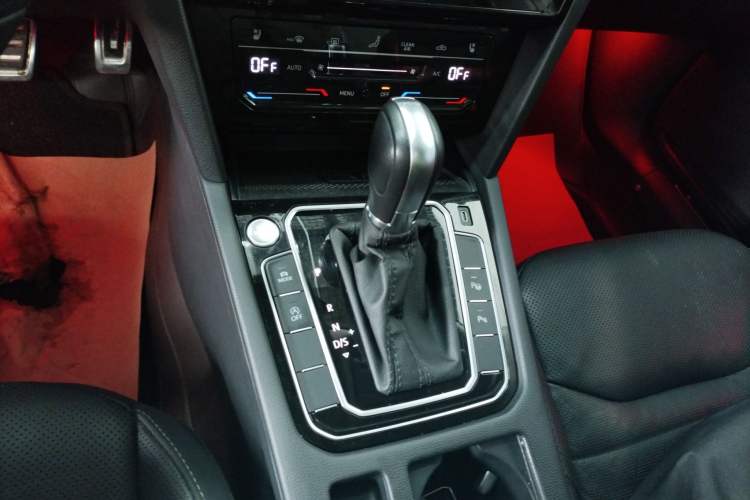 Used Volkswagen FAW-Volkswagen CC 2021 380TSI Striking Edition
