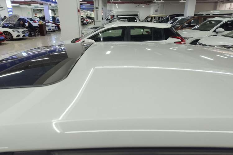 Used Volkswagen Polo 2016 1.6L Automatic Comfort Model
