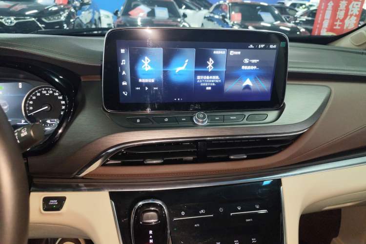 Used Buick GL8 2022 Land Business Class 652T Luxury Model
