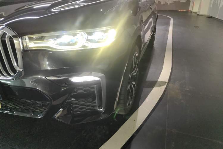 Used BMW X7 2020 xDrive40i Luxury M Sport Package