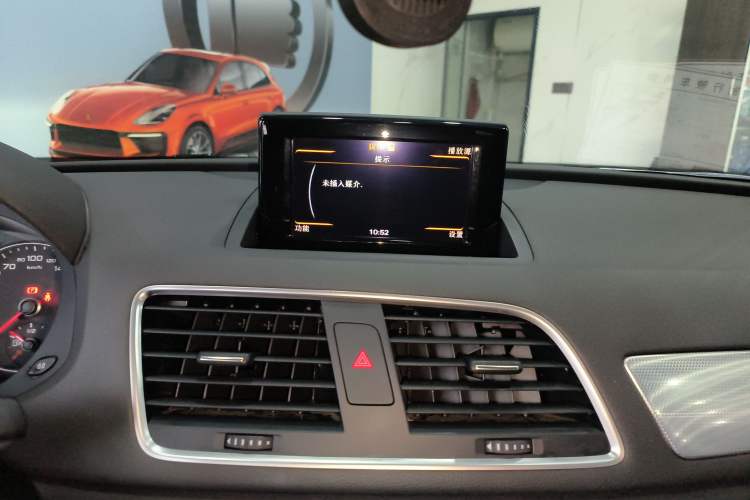 Used Audi Q3 2015 30 TFSI Comfort Model