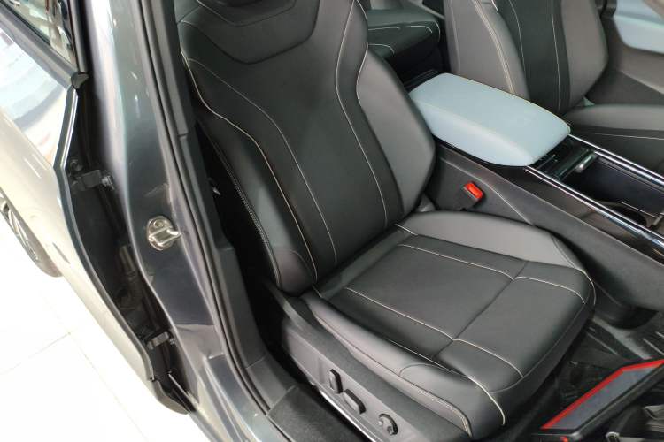 Used Volkswagen ID.4 X 2022 Pure Long-Range Edition
