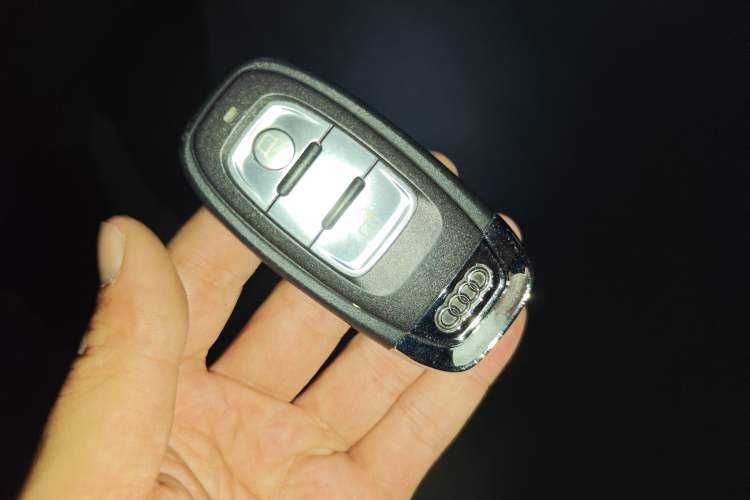 Used Audi Q5 2017 Plus 40 TFSI Technology Model