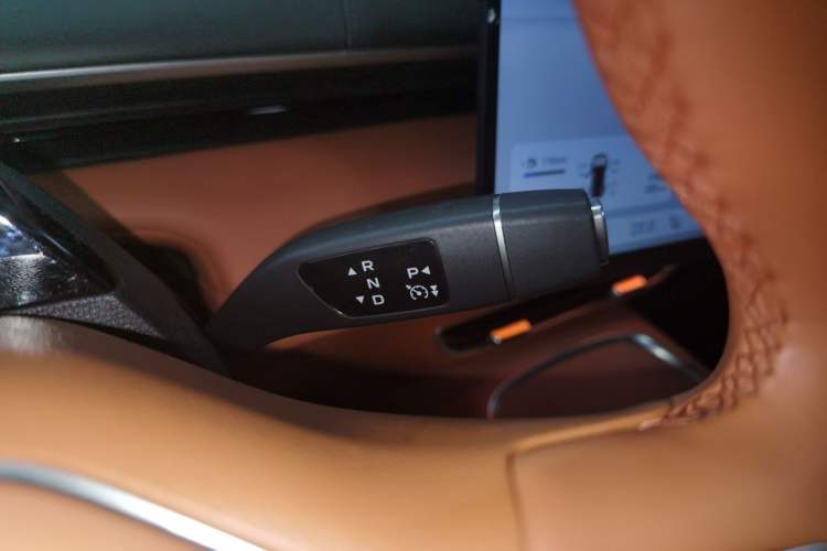 Used  S07 2025 215Max Huawei Qiankun Intelligent Driving ADS SE Range-Extended Version
