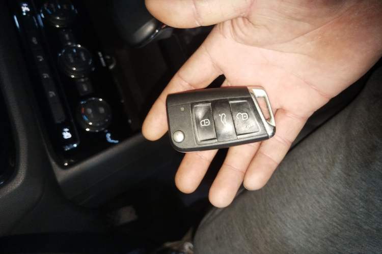 Used Volkswagen Tiguan L 2017 330TSI Automatic Two-Wheel Drive Comfort Edition
