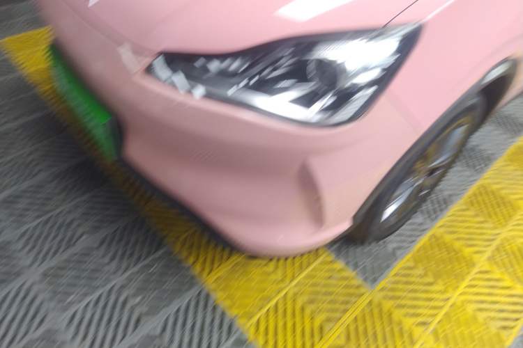 Used NETA V 2022 Chao 400 Lite Pink Custom Edition
