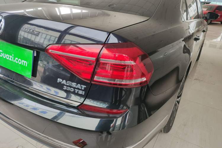 Used Volkswagen Passat 2017 330TSI DSG Prestige Edition
