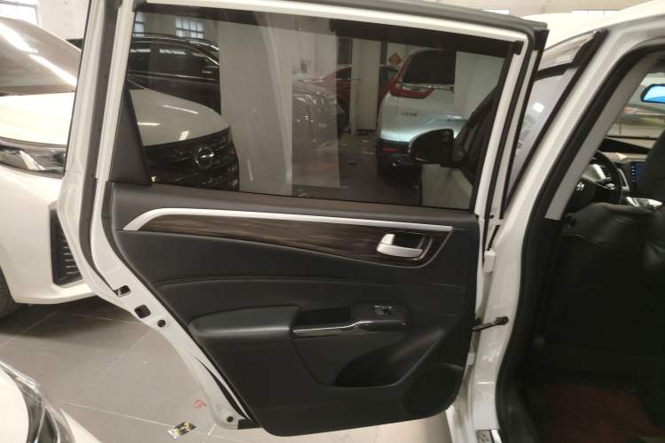 Used Honda Jade 2017 1.8L automatic Comfort version 5 seats
