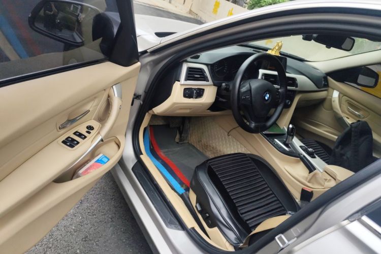 Used BMW 3 Series 2015 320i Luxury Line Stylish Edition
