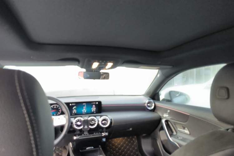 Used Mercedes-Benz A-Class 2021 A 200 L Sport Sedan Fashion Model
