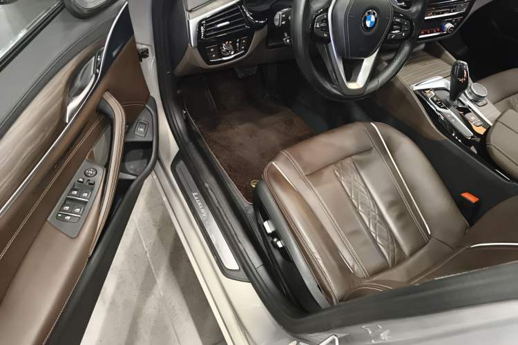 Used BMW 5 Series 2018 530Li Luxury Edition Premium Package