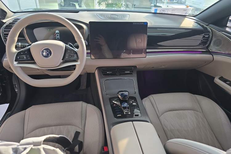 Used BYD Han 2025 EV Intelligent Driving Edition 701KM LiDAR Flagship Model
