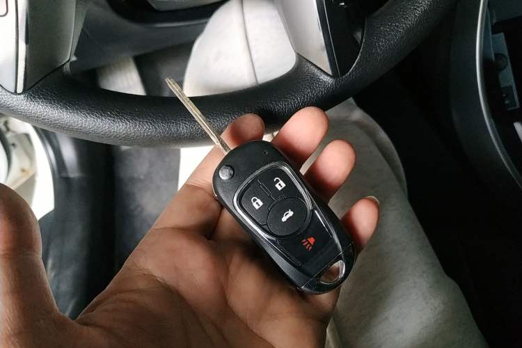 Used Hyundai Elantra 2016 1.6L Automatic Smart Version
