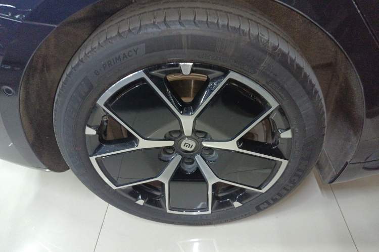 Used  SU7 2024 Rear-Drive Ultra-Long Range Advanced Pro-Level Intelligent Driving Version
