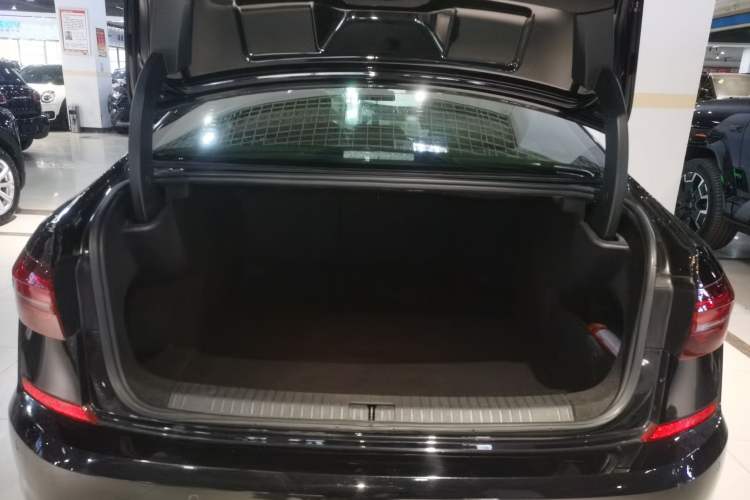 Used Volkswagen Passat 2021 330TSI Luxury Edition